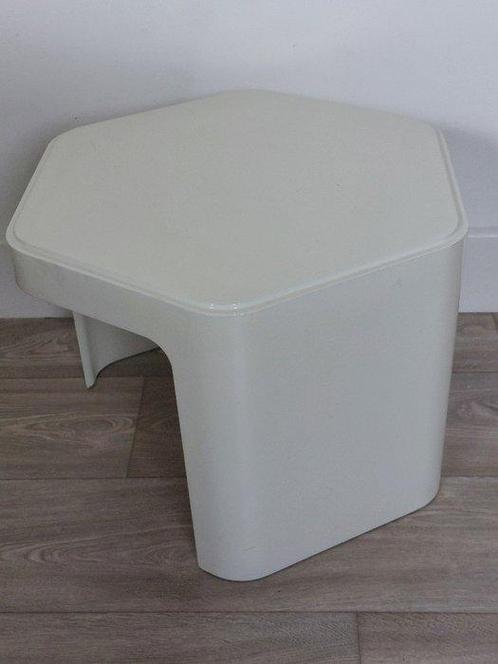 Form + Life Collection - Peter Ghyczy - Bijzettafel -, Antiek en Kunst, Antiek | Meubels | Stoelen en Sofa's