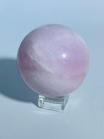 Morganite Sphere – Een zeldzame roze edelsteen zeldzaamheid