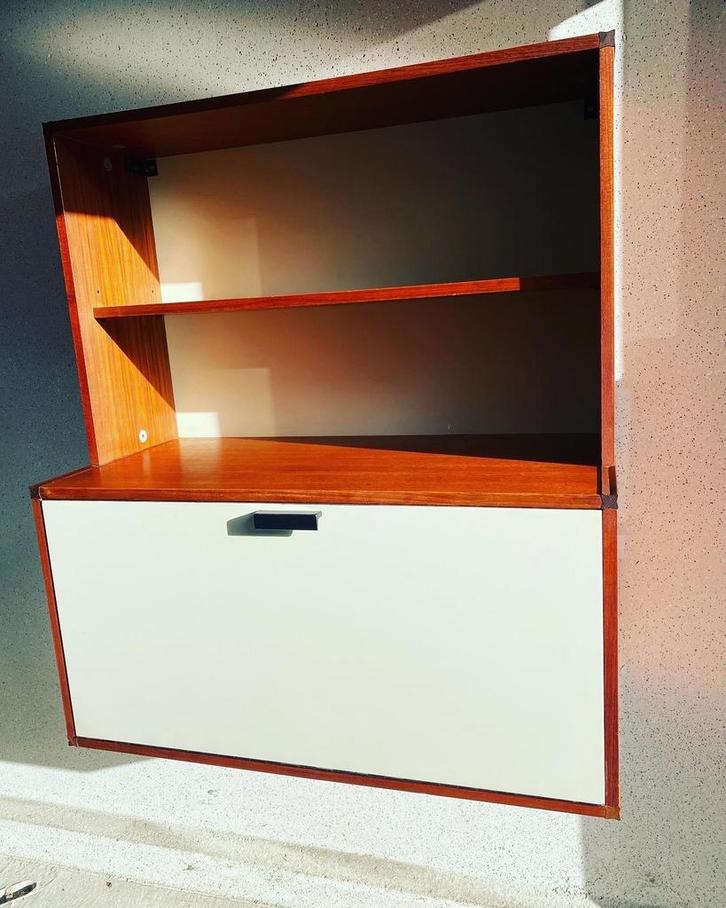 Pastoe hangend bureau by Cees Braakman, Maison & Meubles, Bureaux