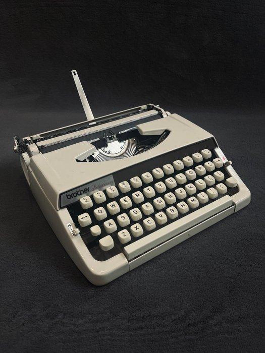 Brother Deluxe 900 - Typemachine - 1960-1970, Antiek en Kunst, Kunst | Designobjecten