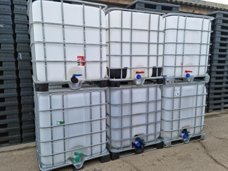 Zogoed als nieuwe ibc containers van 1000 L ( Tonnen,Vaten ), Tuin en Terras, Regentonnen, Zo goed als nieuw, Met kraantje, 150 liter of meer