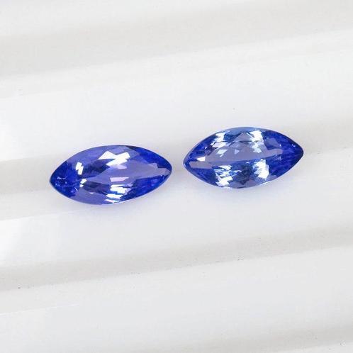 2 pcs  Tanzaniet  - 2.64 ct - nternational Colored Gemstone, Handtassen en Accessoires, Edelstenen