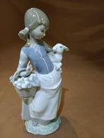 Lladró - Figuur - Mädchen mit Lamm - Porselein