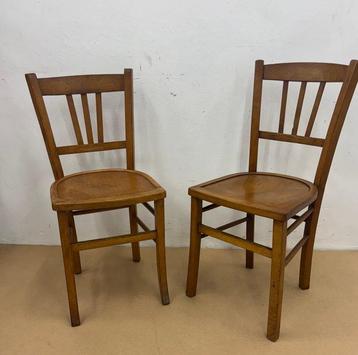 Chaise - Bois - Ensemble de deux chaises « bistrot », années