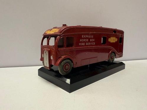 Dinky Toys - Camion miniature - 981 Horse Box - En boîte, Hobby en Vrije tijd, Modelauto's | 1:5 tot 1:12