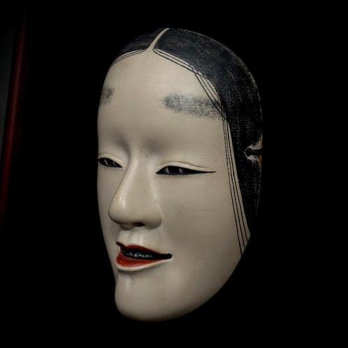 Excellent Quality Japan Wooden Noh Mask of Waka-Onna   -, Antiek en Kunst, Antiek | Overige Antiek