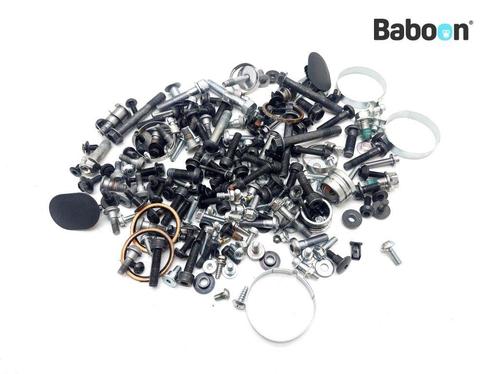 Bouten en Moeren Yamaha MT 09 2024 (MT-09), Motoren, Onderdelen | Yamaha, Gebruikt, Verzenden