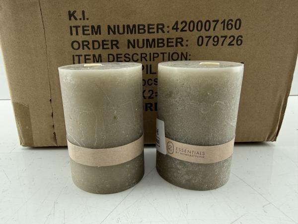 Veiling - 24x Essentials | Taupe kaarsen 7x10 cm, Huis en Inrichting, Woonaccessoires | Kandelaars en Kaarsen