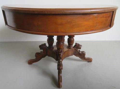 Eettafel - Walnoot - Met hondenkoppen, Antiek en Kunst, Antiek | Overige Antiek