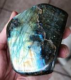 Monoliet van Natuurlijke labradoriet. - Hoogte: 80 mm -