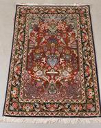 Persian handmade Isfahan with silk inlays, 108x168 Mint, Nieuw