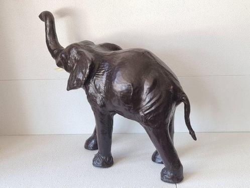 Liberty of Londen - Beeld, Lederen olifant - 44 cm - Leder, Antiek en Kunst, Curiosa en Brocante