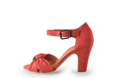 Mano Pumps in maat 39 Rood | 5% extra korting, Kleding | Dames, Schoenen, Rood, Zo goed als nieuw, Pumps, Verzenden