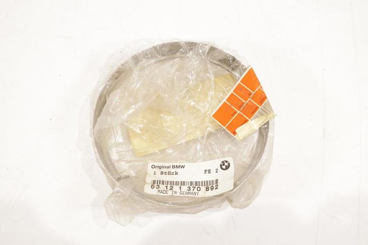 BMW 3 Serie E30 OEM Rechts grootlicht glashouder NIEUW!, Auto-onderdelen, Verlichting, Ophalen of Verzenden