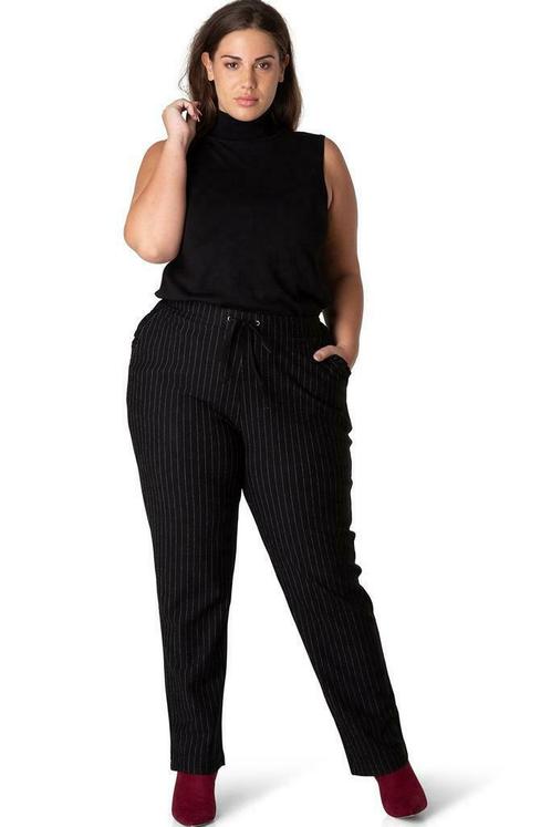 Broek Yesta krijtstreep 30INCH maat 46, Kleding | Dames, Broeken en Pantalons, Verzenden