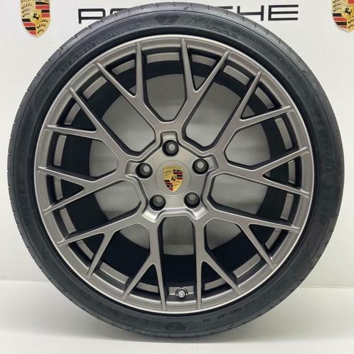 Porsche 992 ORIGINELE 20/21 RS Spyder Platinium met banden, Auto-onderdelen, Banden en Velgen, 21 inch, 305 mm, Personenwagen