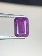 1 pcs Rood, Paars Saffier - 3.96 ct - Gemological Institute