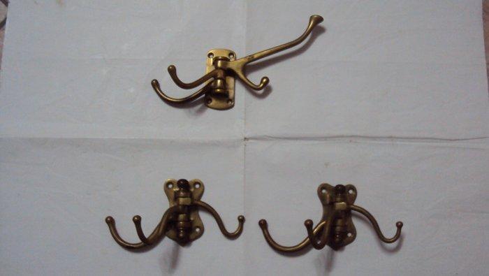 Objets maritimes (3) - Laiton- porte manteau en laiton, Antiquités & Art, Curiosités & Brocante