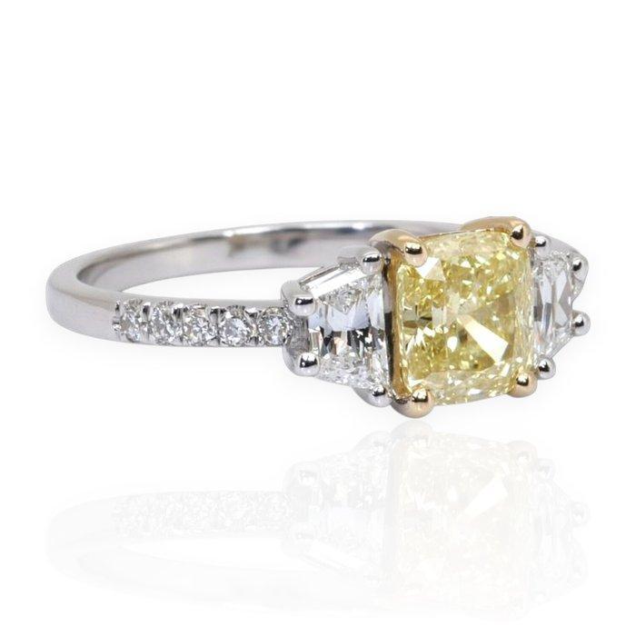 Ring - 18 karaat Witgoud, Geel goud - 1.44ct. tw. Geel, Handtassen en Accessoires, Ringen