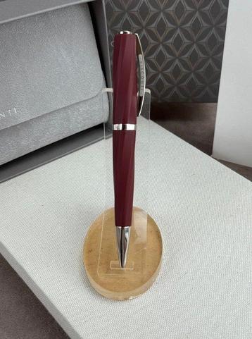 Visconti - Divina Matte Bordeaux KP18-15-BP - Zonder beschikbaar voor biedingen