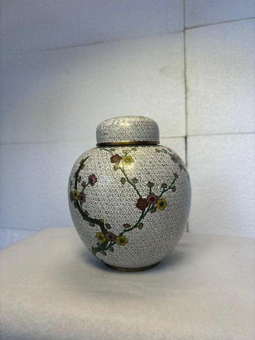 Pot - Koperen Gemberpot met Japanse Bloemenfiguren Jaren 50, Antiek en Kunst, Curiosa en Brocante