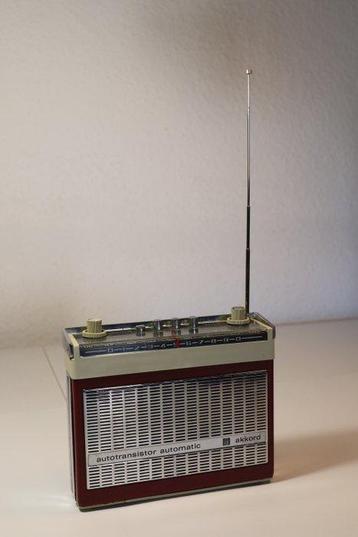 akkord - AT 641 Radio à transistors