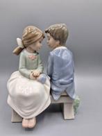 Nao by Lladró - Beeldje - Erste Liebe - Porselein