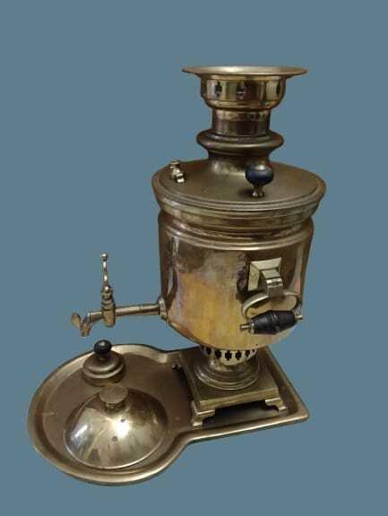 Samovar - Laiton doré - Samovar impérial russe, Antiek en Kunst, Antiek | Overige Antiek