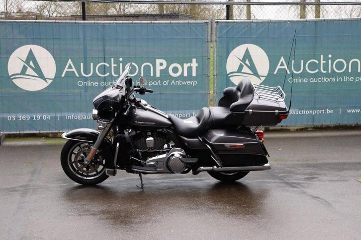 Veiling: Motor Harley Davidson Ultra Classic Benzine 2014, Motos, Motos | Harley-Davidson, Enlèvement