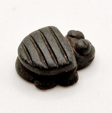 Sino-sibérien ou bactrien Pierre noir Talisman en perle