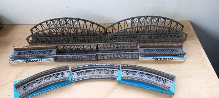 Märklin H0 - 7263/7262/7268/7267 - Bruggen (9) - Kunststof, Hobby & Loisirs créatifs, Trains miniatures | HO