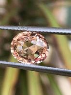 1 pcs  Oranje Saffier  - 2.09 ct - Gemological Institute of, Handtassen en Accessoires, Edelstenen, Nieuw
