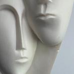 onbekend - Beeldje - Devotion - gemalen albast, Antiek en Kunst