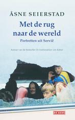 Met de rug naar de wereld / Focus 9789044508994, Boeken, Verzenden, Zo goed als nieuw, Åsne Seierstad