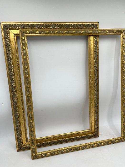 Lijst (2) - Hout - paar gouden lijsten, Antiek en Kunst, Curiosa en Brocante