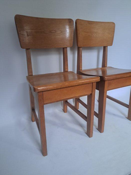 Stoel - Eik - Twee vintage stoelen, Antiek en Kunst, Kunst | Designobjecten