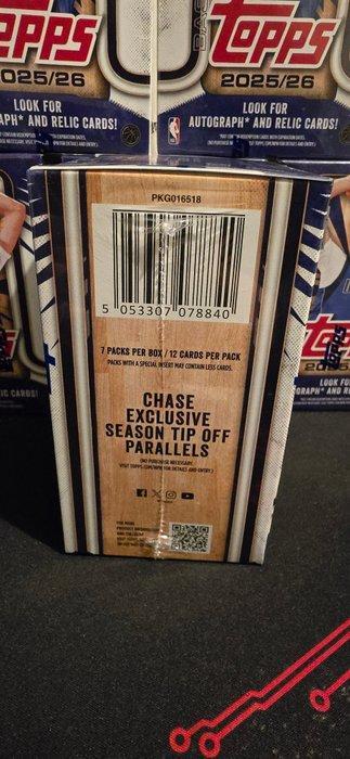 2025/26 Topps NBA - 1 Sealed box - Mint (M), Verzamelen, Stickers