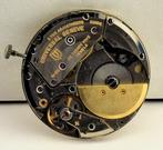 Universal Genève - Gilt Shadow Automatic Ultra Slim - Sans, Nieuw