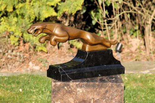 Sculpture, bronzen springende jaguar - 33 cm - marbre bronzé, Antiek en Kunst, Kunst | Designobjecten