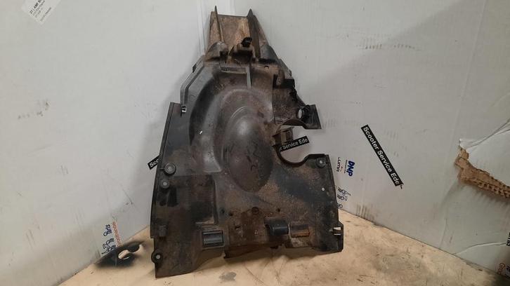 Honda Vision / 2016 / Onderkuip achterspatbord / Zwart, Fietsen en Brommers, Brommeronderdelen | Scooters, Kap, Overige merken