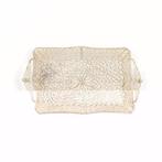 Dienblad, snotneus (olielamp) kolenemmer en maatbeker -