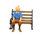 Figure - Tintin assis + Banc fait main en bois et fer