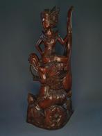 Sculptuur Dewi Gadru en Naga - Bali - Indonesië  (Zonder