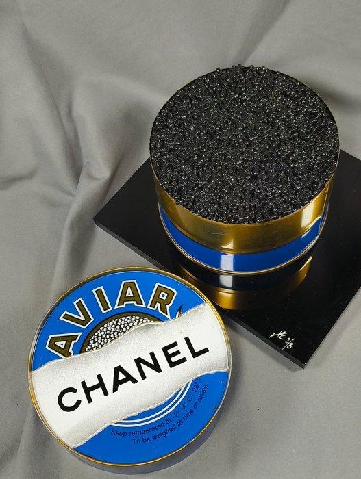 XTC Artist - Caviar x Chanel white, Antiek en Kunst, Kunst | Designobjecten