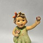 Goebel - Beeldje - Hummel #793 - Forever Yours - TMK7 -