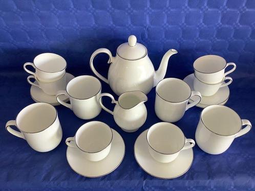 Royal Doulton - Service à thé (18) - Platinum - Porcelaine, Antiek en Kunst, Antiek | Meubels | Tafels