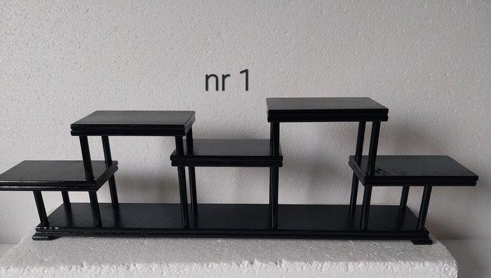 Standaard - Hout, 8 diverse display,s , tafeltjes - China, Antiek en Kunst, Antiek | Overige Antiek