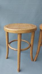 Kruk (2) - 4601 - Hout, Rattan - 2 bentwood krukjes, Antiek en Kunst