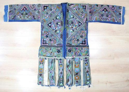 Miao Hundred Birds Coat - Unisex - Jas, Antiek en Kunst, Antiek | Overige Antiek