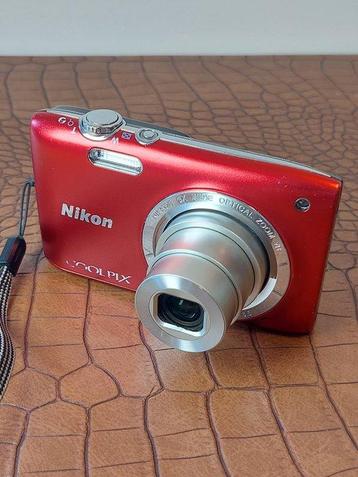 Nikon COOLPIX S2750 Digitale camera beschikbaar voor biedingen